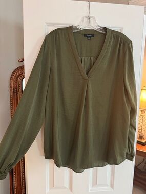 Alfani Olive V-Neck Long Sleeve Blouse